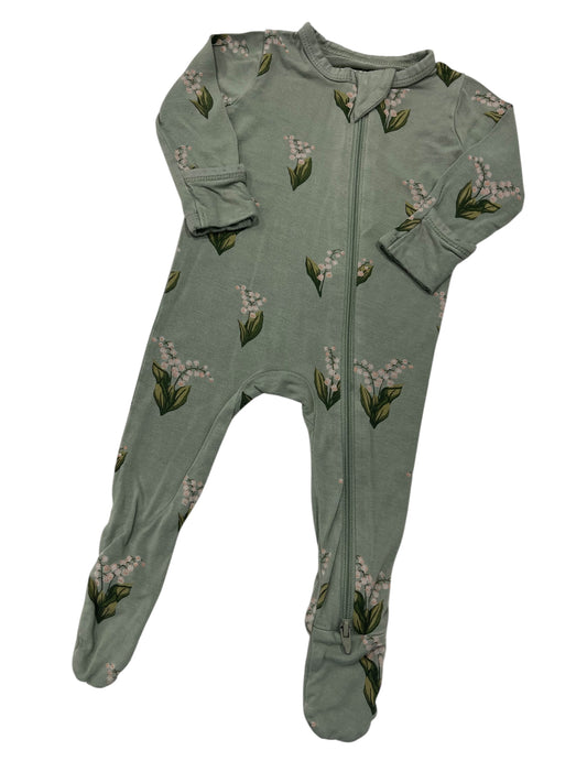 (0-3 mo) Infant Girl Floral Sleeper (thin & lightweight)