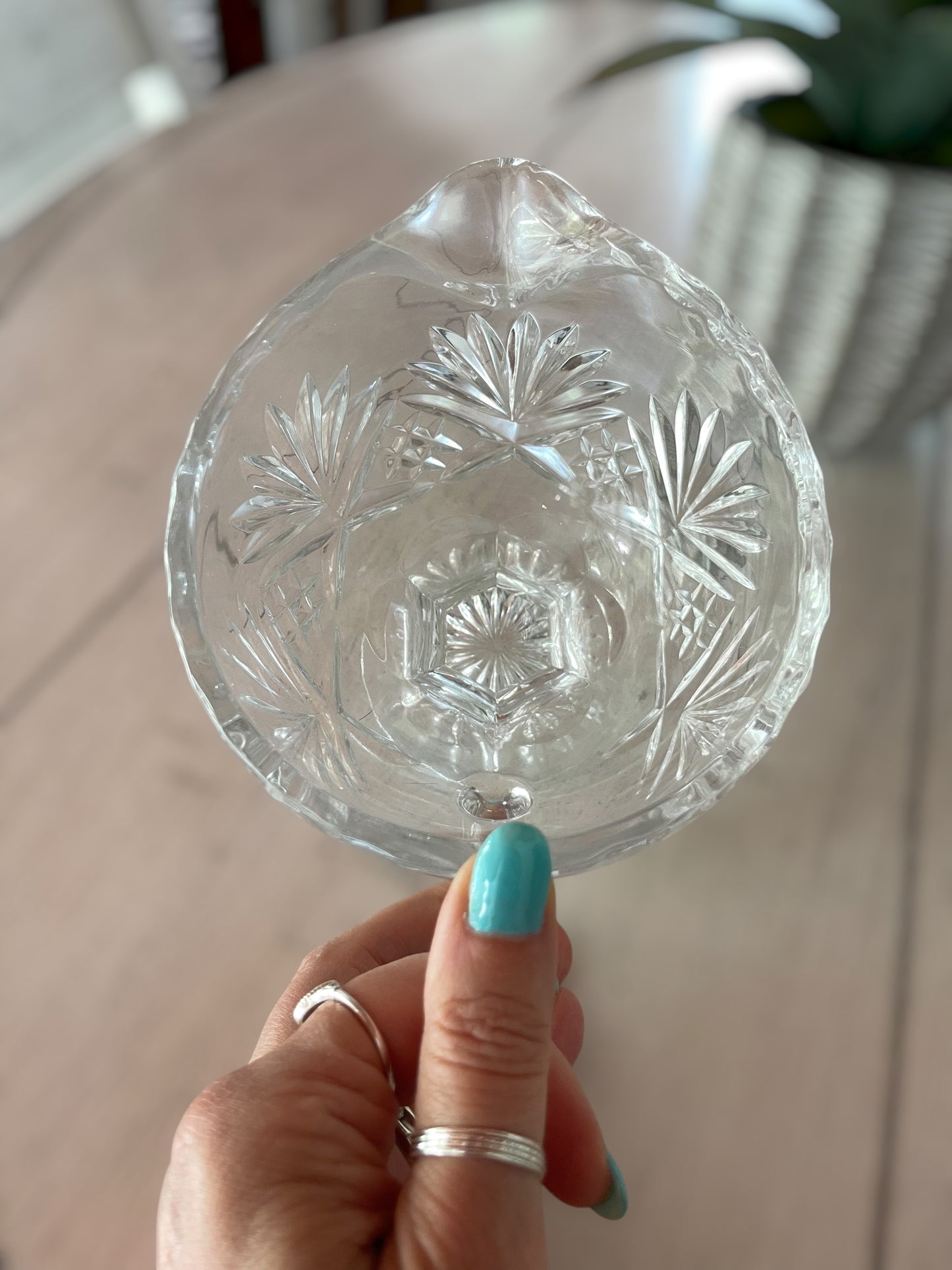 Vintage Crystal Glassware Footed Gravy Boat (Fan & Criss-Cross Design)