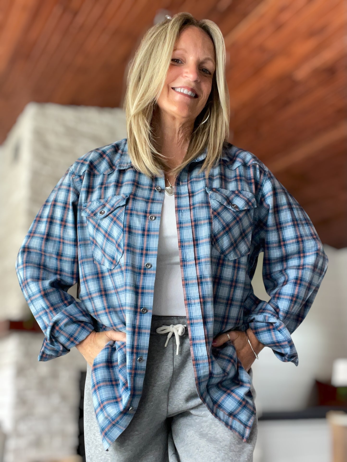 Adult (XL) Wrangler Lightweight Button Up Shirt