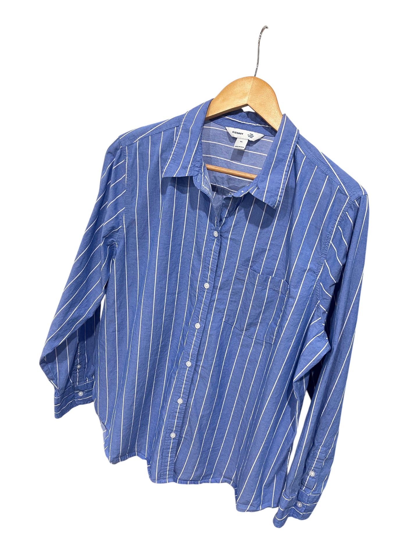 Women’s (XL) Classic Button Up Shirt (sku 0094)