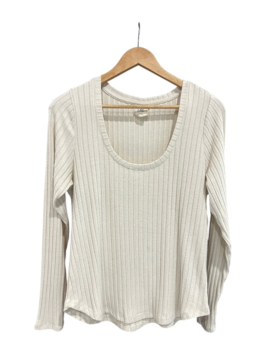 Women’s (M) White Crow Super Soft Top (sku 0120)