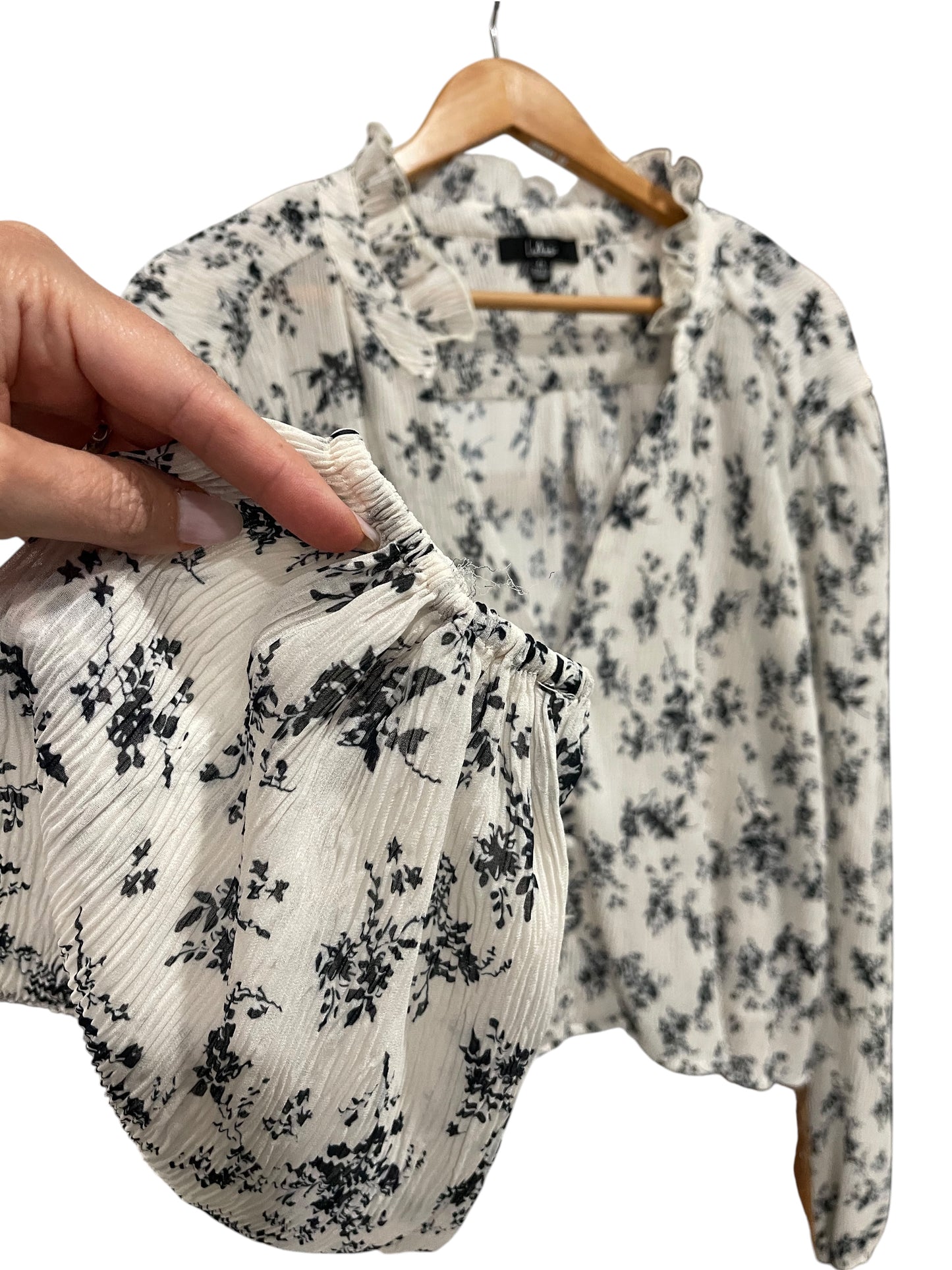 Women’s (XL) Lulu’s Blouse (sku 0220)